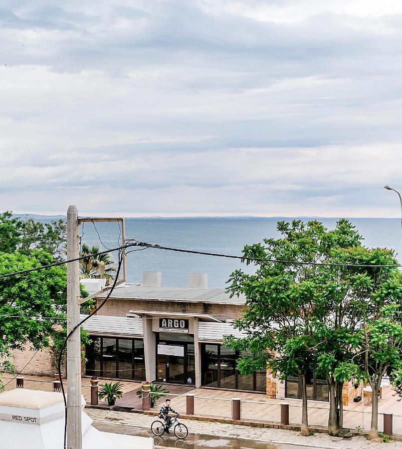 B12 New & Modern Seafront Dedeağaç